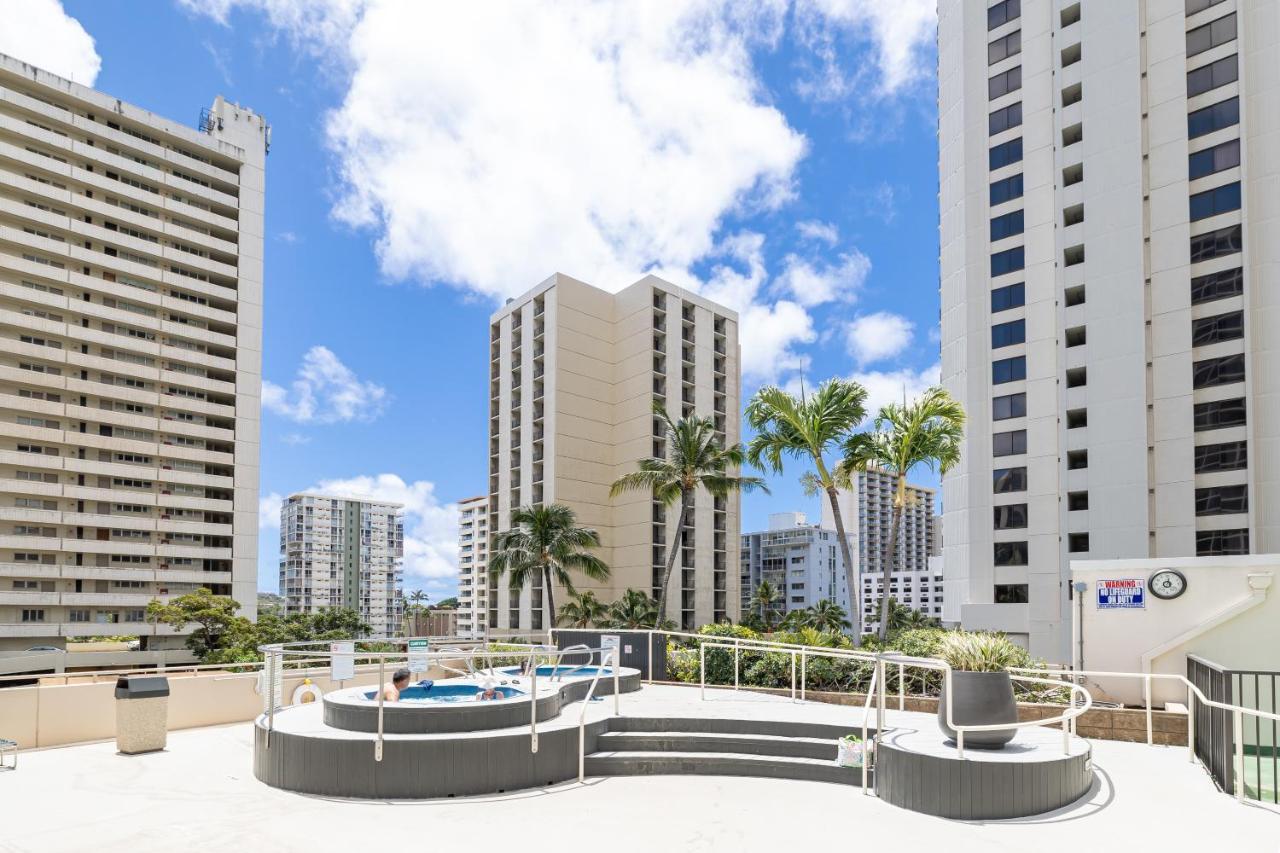 Aloha Vibes With Ocean Views, Near Beach & Parking! Гонолулу Екстер'єр фото