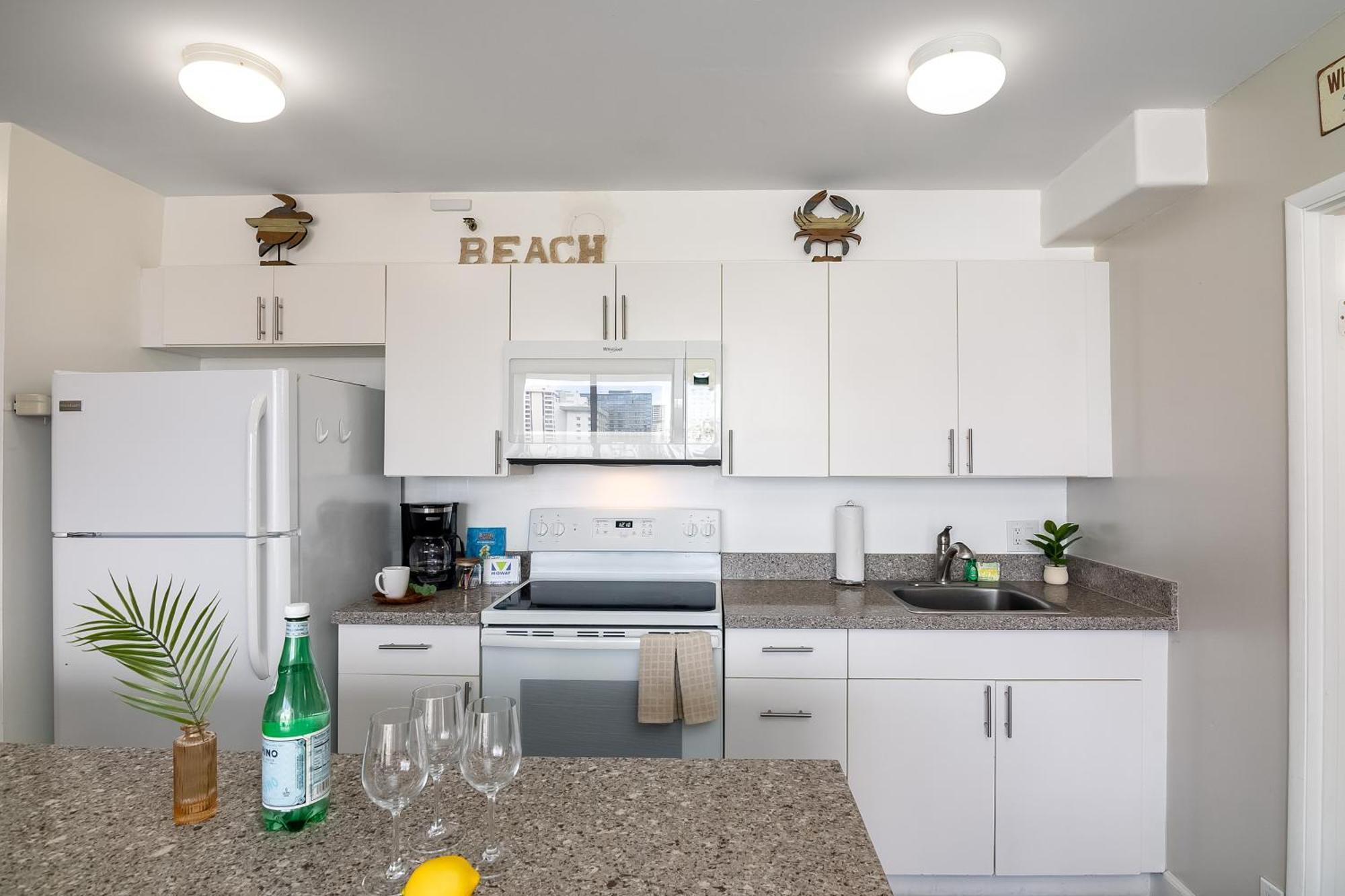 Aloha Vibes With Ocean Views, Near Beach & Parking! Гонолулу Екстер'єр фото