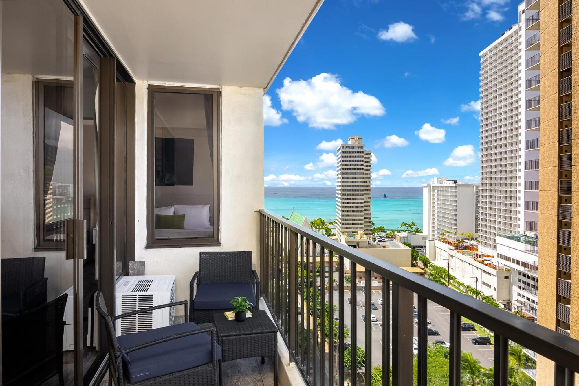 Aloha Vibes With Ocean Views, Near Beach & Parking! Гонолулу Екстер'єр фото